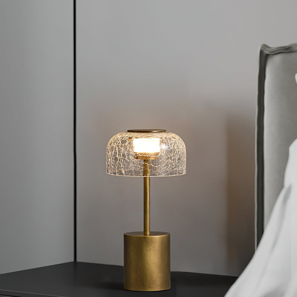 Lampe de table rechargeable verre craquelé bronze design vintage ambiance chaleureuse — Vue 10 | Atelier Norell