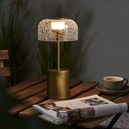 Lampe de table rechargeable verre craquelé bronze design vintage ambiance chaleureuse — Vue 3 | Atelier Norell