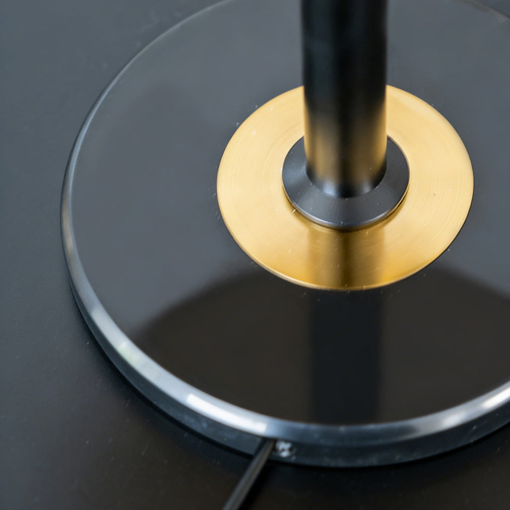 Lampe de table métal noir cuir caramel design contemporain industriel salon bureau — Vue 13 | Atelier Norell