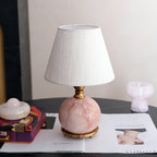 Lampe de table céramique rose et blanc design contemporain doux chambre salon chevet — Vue 6 | Atelier Norell