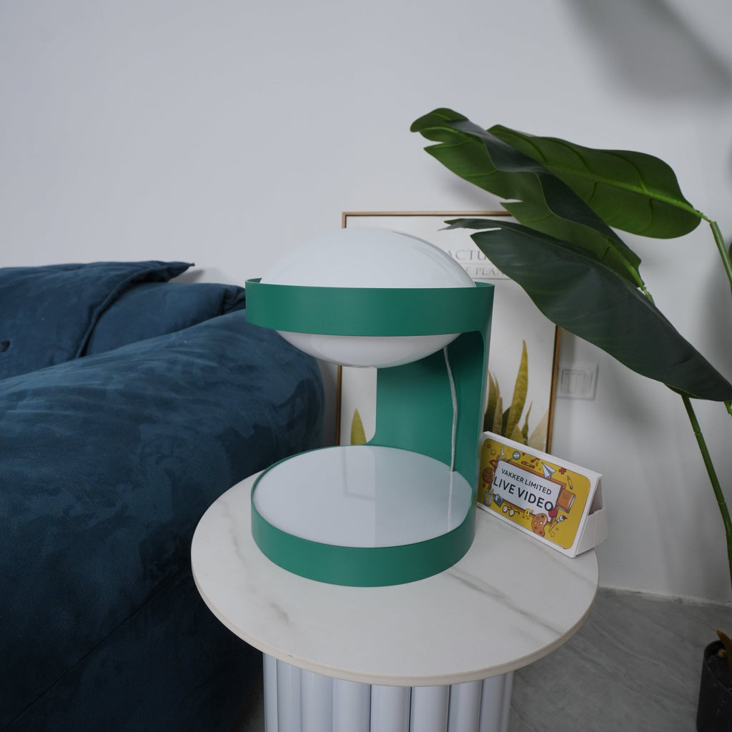 Lampe de table métal vert design contemporain géométrique bureau salon chambre — Vue 11 | Atelier Norell