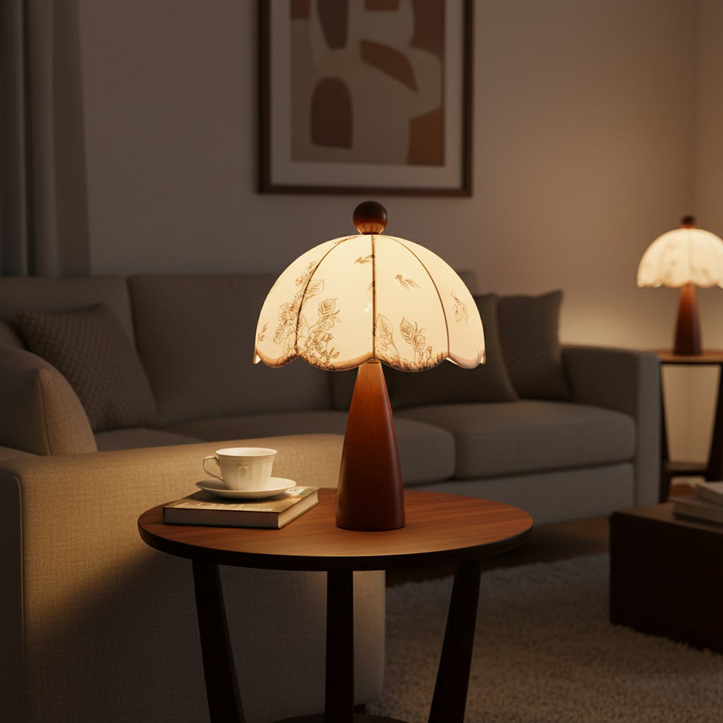 Lampe de table bois noyer abat-jour tissu blanc design scandinave naturel salon chambre — Vue 1 | Atelier Norell