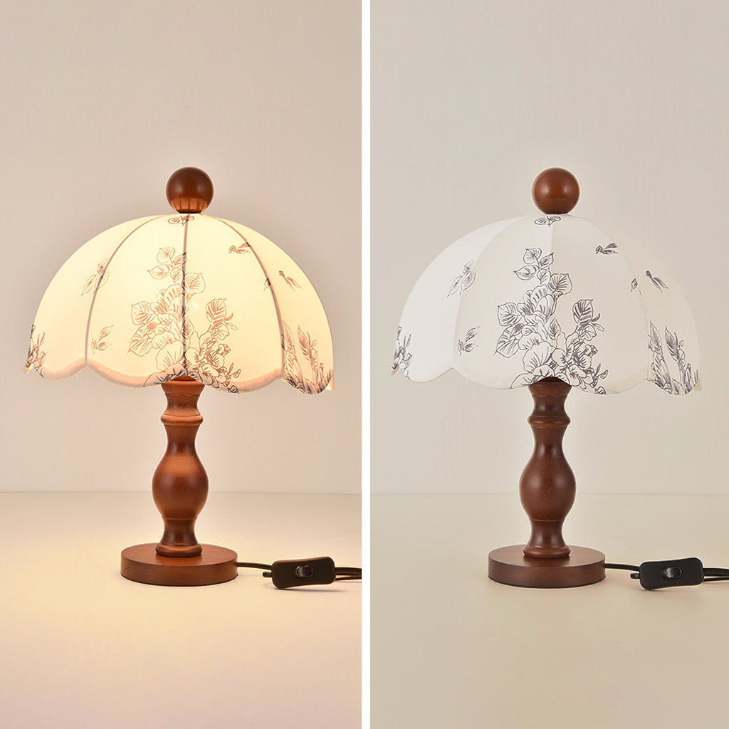 Lampe de table bois noyer abat-jour tissu blanc design scandinave naturel salon chambre — Vue 6 | Atelier Norell